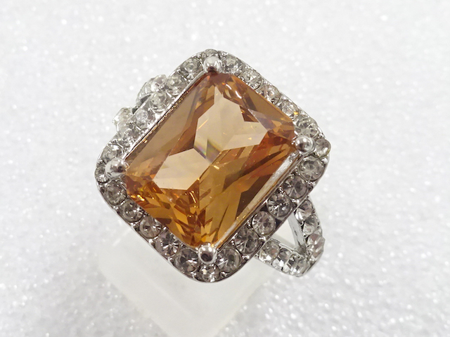 JAPANESE KIMONO / ANTIQUE COLORED STONE RING (SIZE 23)
